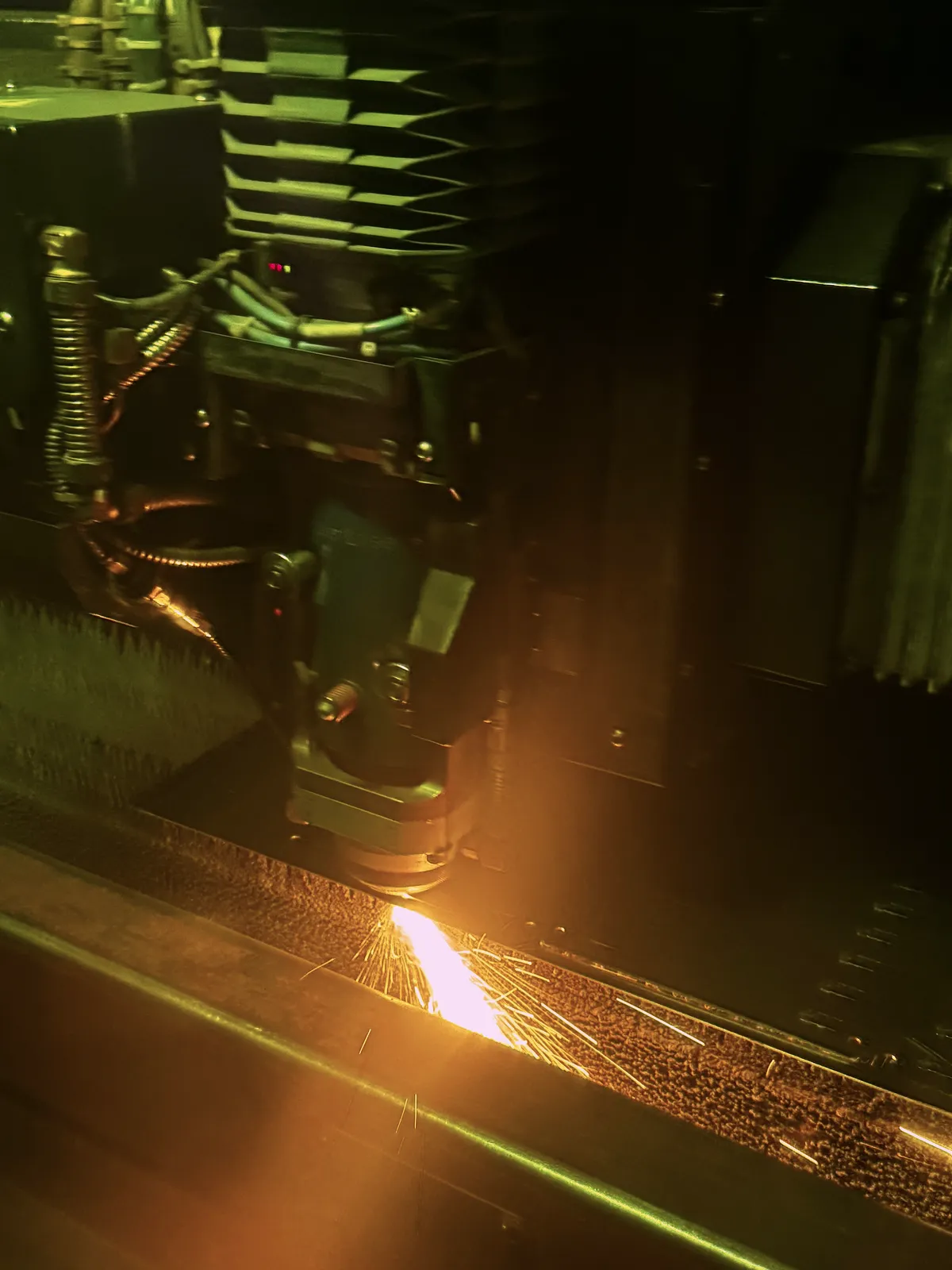 Laser cutting steel with sparks